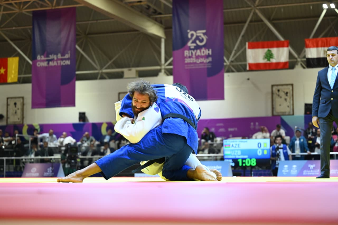 Azərbaycan komandası VI İslam Həmrəyliyi Oyunlarında ilk qızıl medalını qazandı