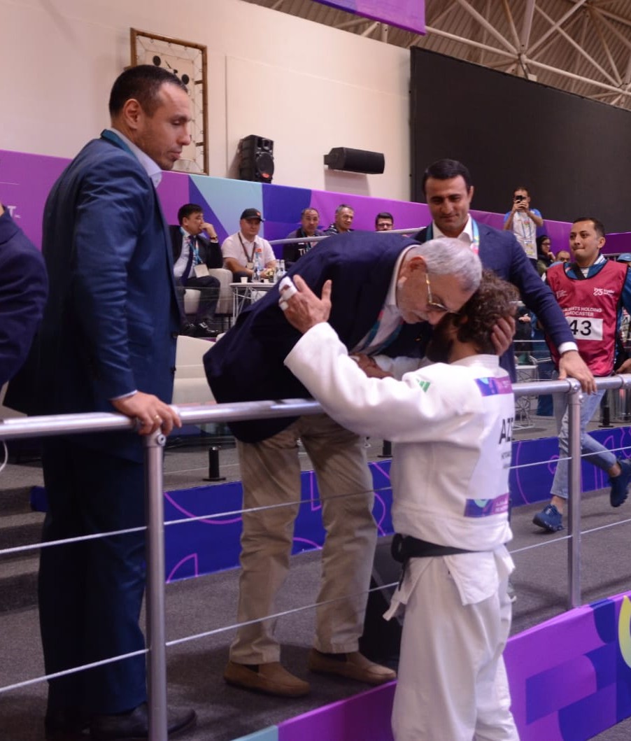 Azərbaycan komandası VI İslam Həmrəyliyi Oyunlarında ilk qızıl medalını qazandı