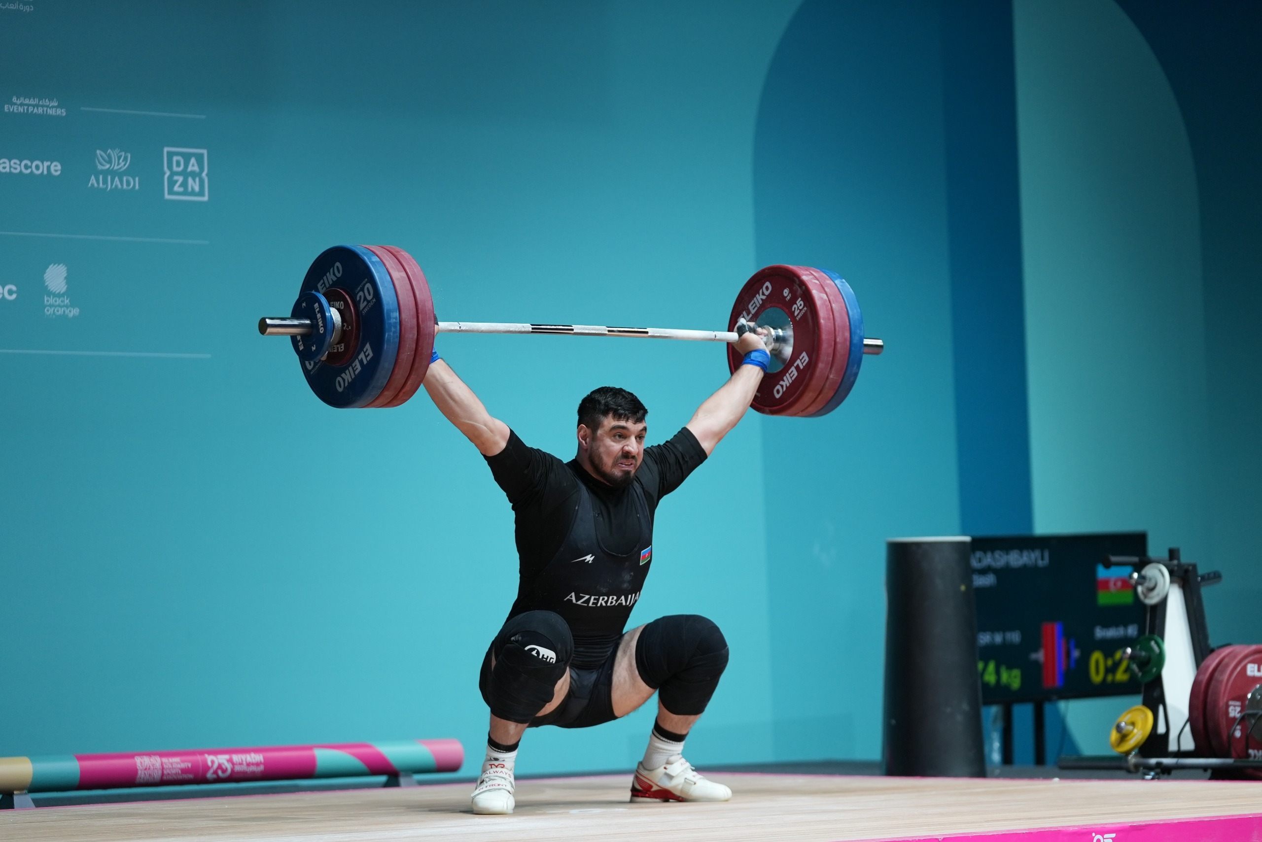 Ağırlıqqaldıranımız İslamiadada gümüş medal qazandı&nbsp;