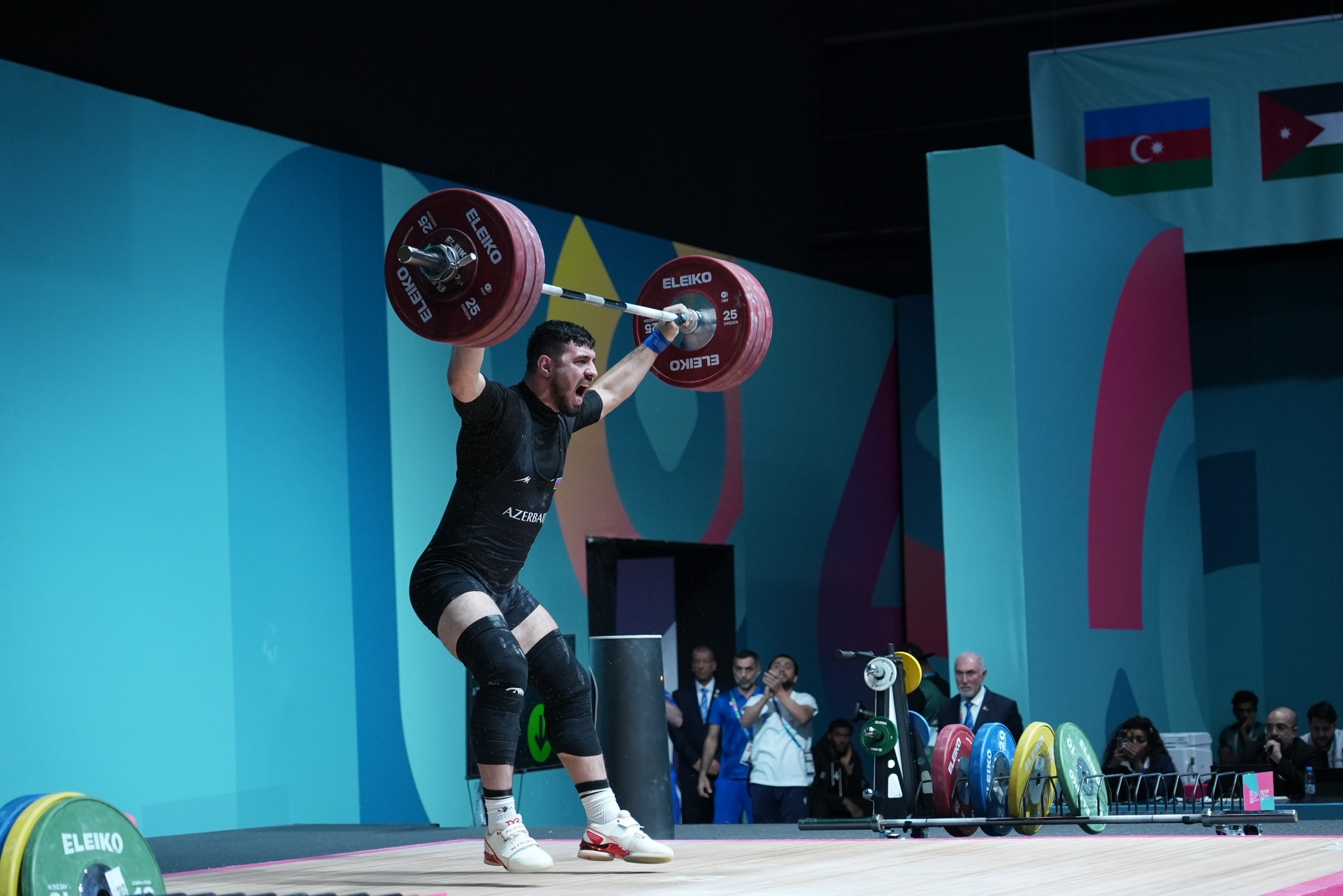 Ağırlıqqaldıranımız İslamiadada gümüş medal qazandı&nbsp;