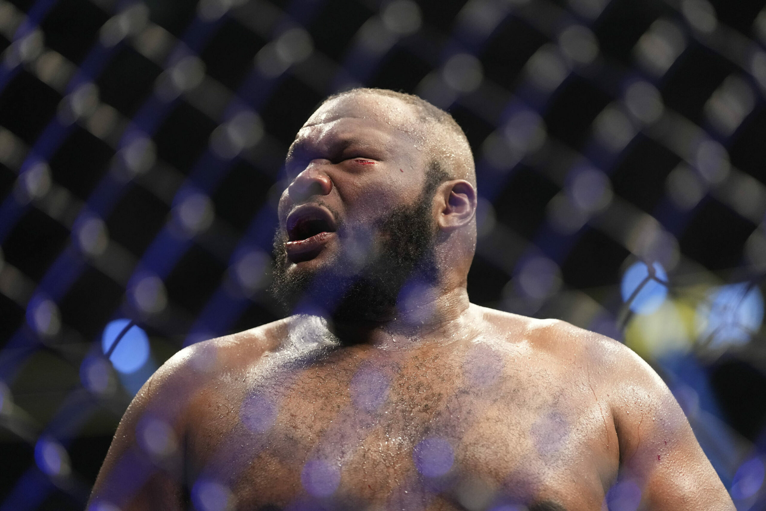 Amerikalı döyüşçünü UFC-dən uzaqlaşdırdılar