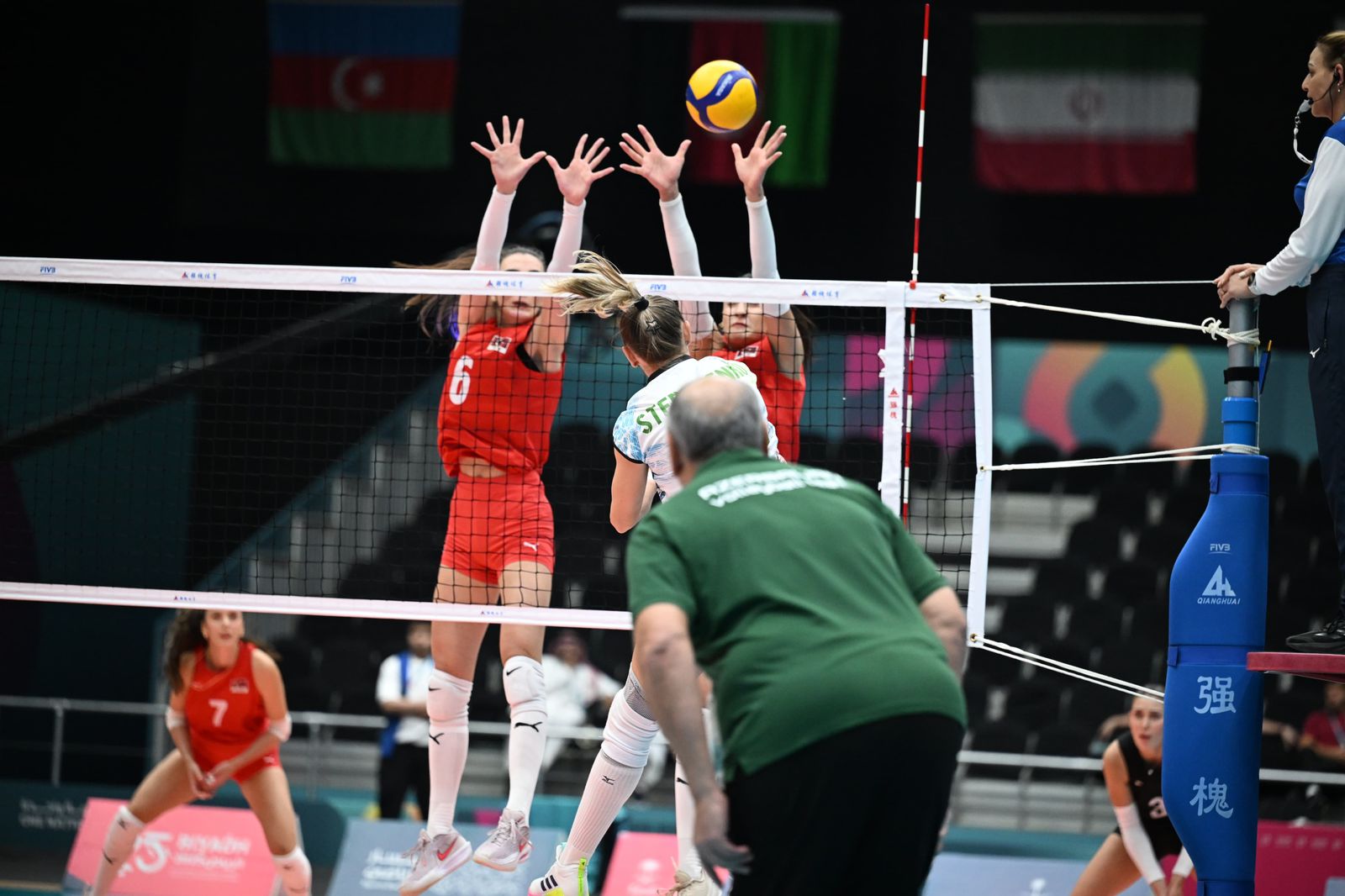 Ər-Riyad-2025: Voleybol millimiz gümüş medal qazandı