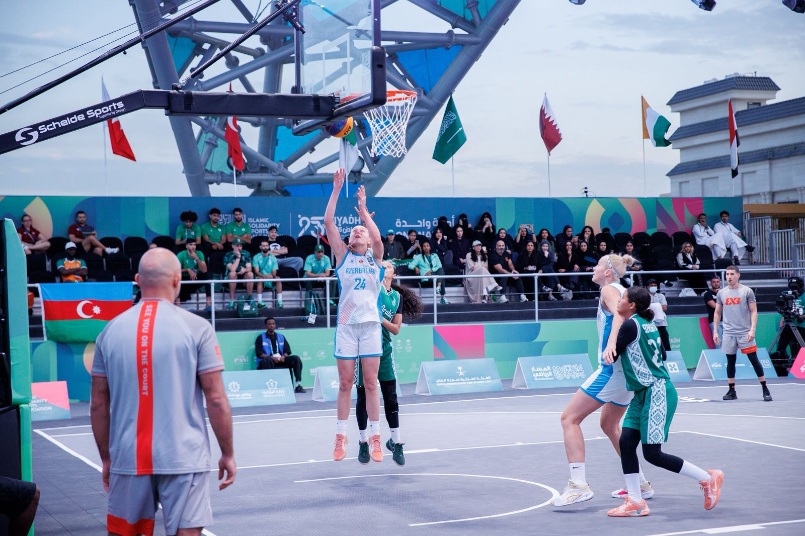 İslamiada: MOK-un vitse-prezidenti 3x3 basketbol və atletika yarışlarını izləyib