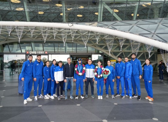 İslamiadada uğurla çıxış edən taekvondoçularımız Vətənə qayıdıblar