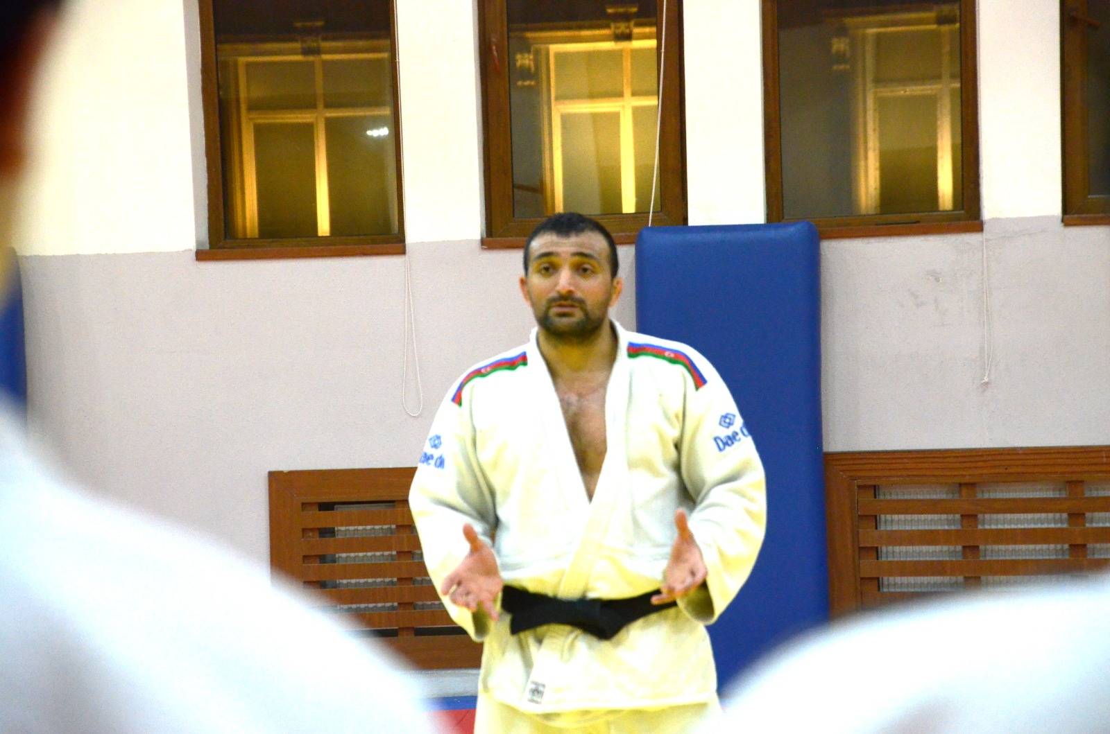 Liqa yarışlarının qalibləri ilə görüş keçirilib