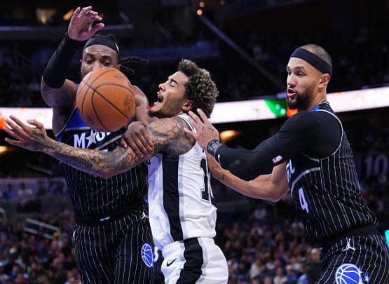 "Orlando sehrbazlar"ı məğlubiyyətdən qaça bilmədilər - NBA