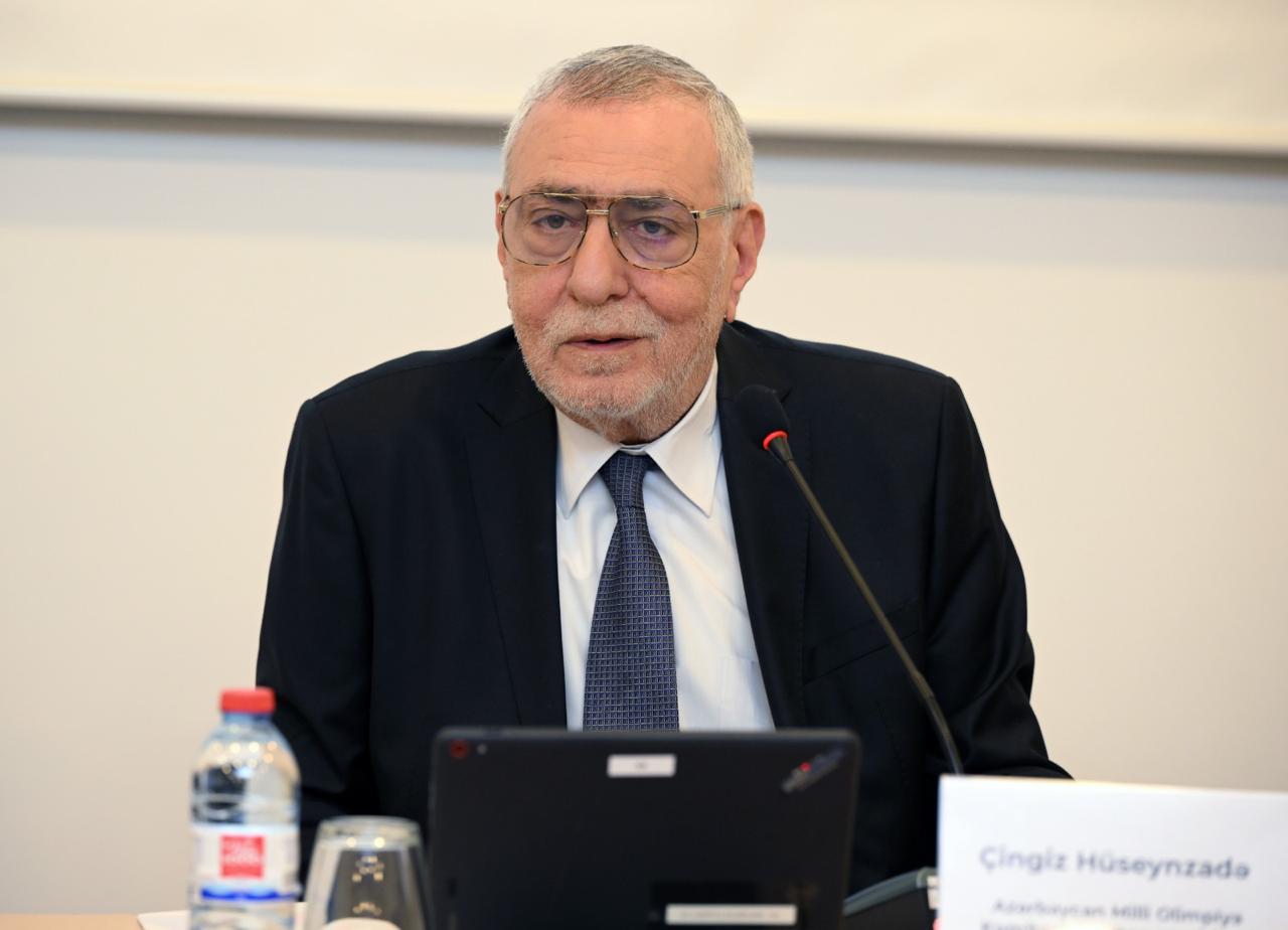 Balakişi Qasımov&nbsp;yenidən Azərbaycan Qılıncoynatma Federasiyasının prezidenti seçilib