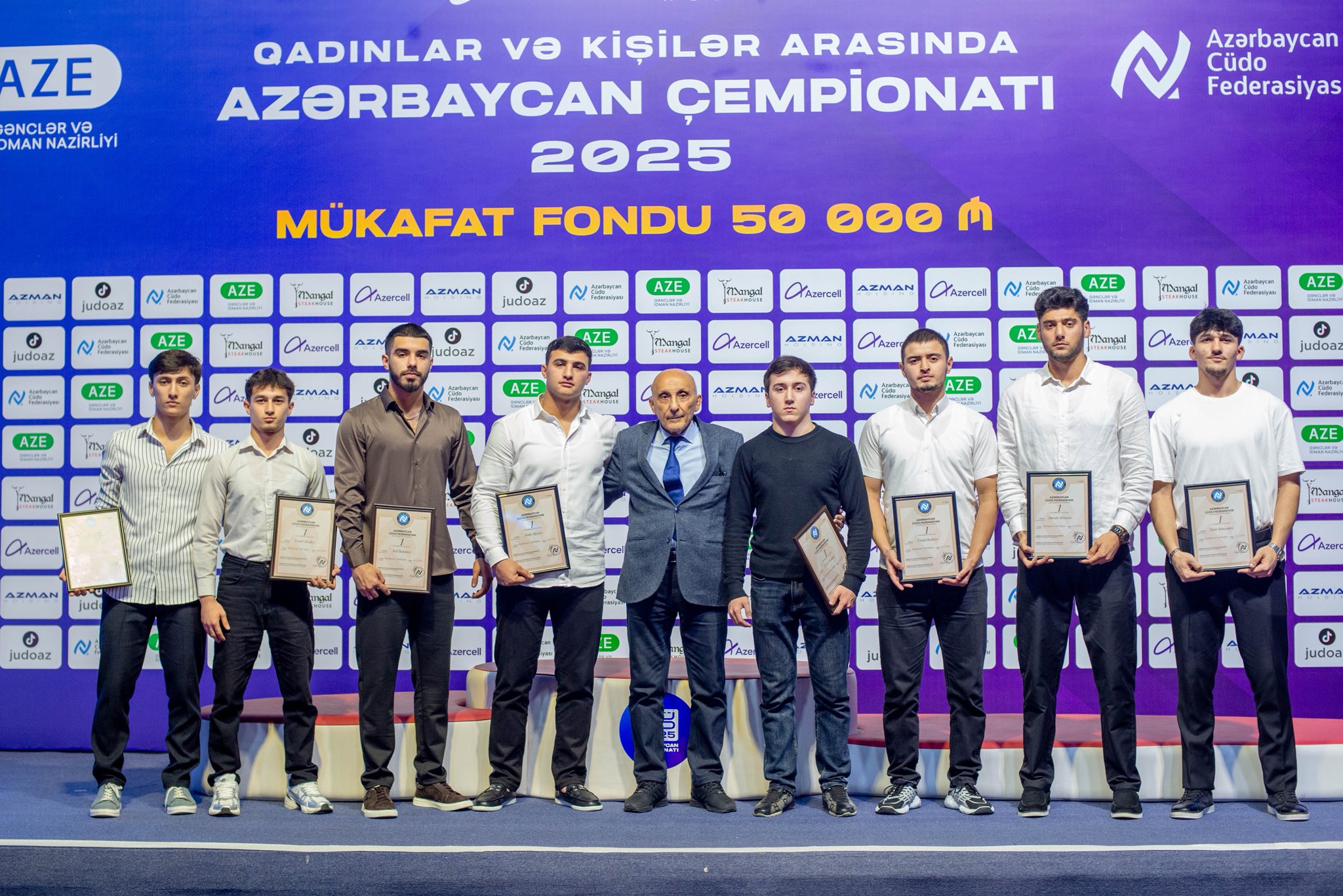 Azərbaycan çempionatının ilk günündə bir qrup şəxsə&nbsp;dan dərəcələri təqdim edildi&nbsp;