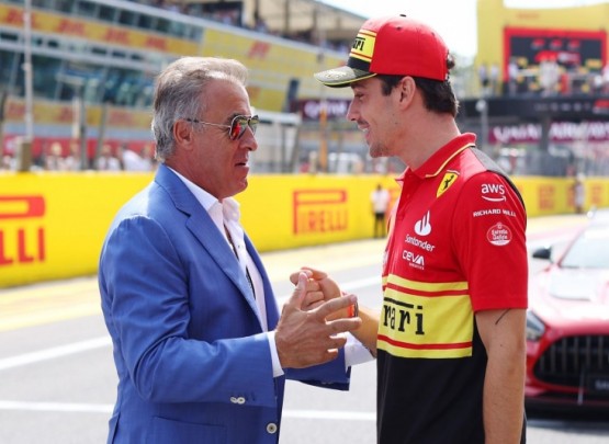 Monakolu pilot ilin son Qran-prisinə yeni dəbilqə ilə qoşulacaq - FOTO