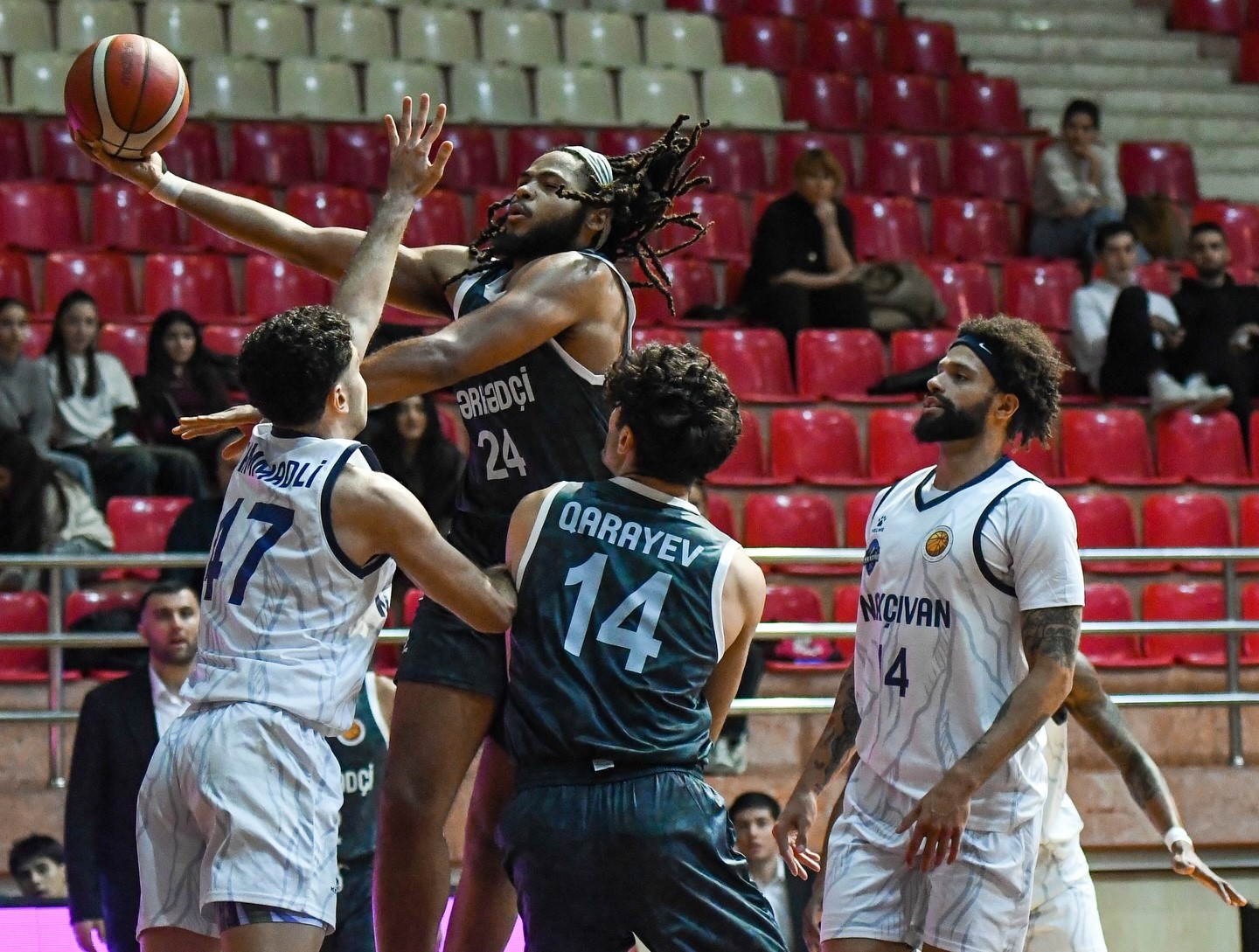 Basketbol Liqası: &quot;Quba&quot; və &quot;Sərhədçi&quot;dən qələbə