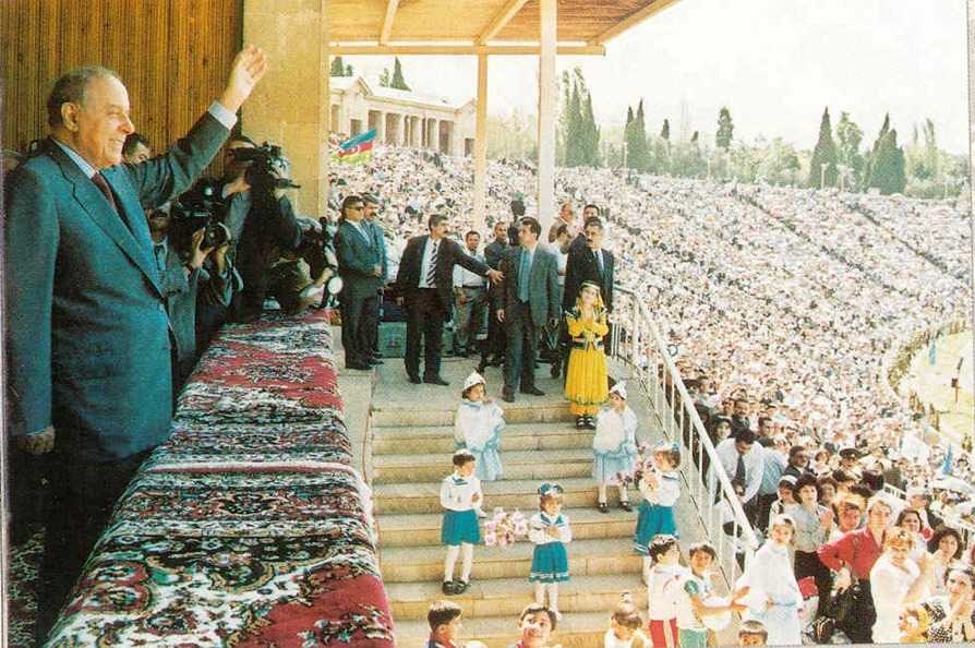 12 dekabr&nbsp;Ümummilli Lider Heydər Əliyevin anım günüdür