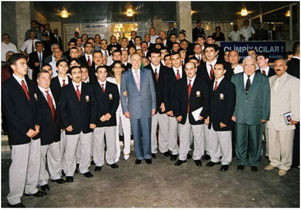 12 dekabr&nbsp;Ümummilli Lider Heydər Əliyevin anım günüdür