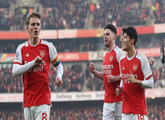 "Topçular" liderliyini qorudu