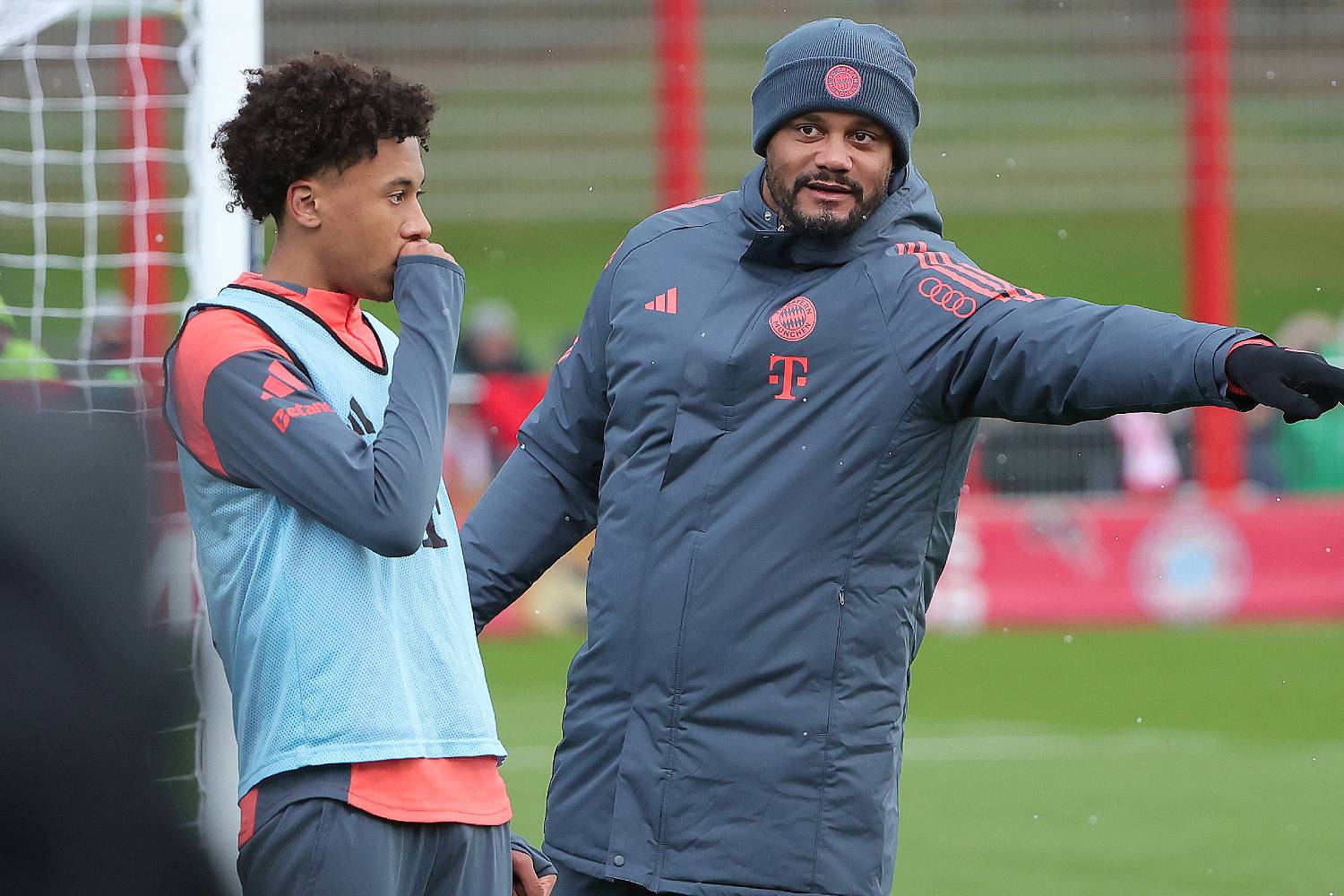 Münhen klubu gənc futbolçuya şans verib