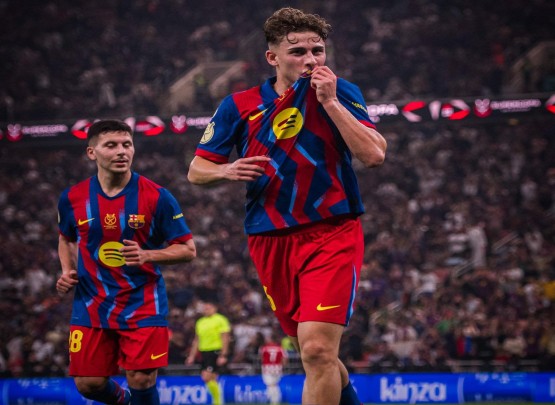 "Barselona"&nbsp;İspaniya Superkubokunun ilk finalçısı oldu