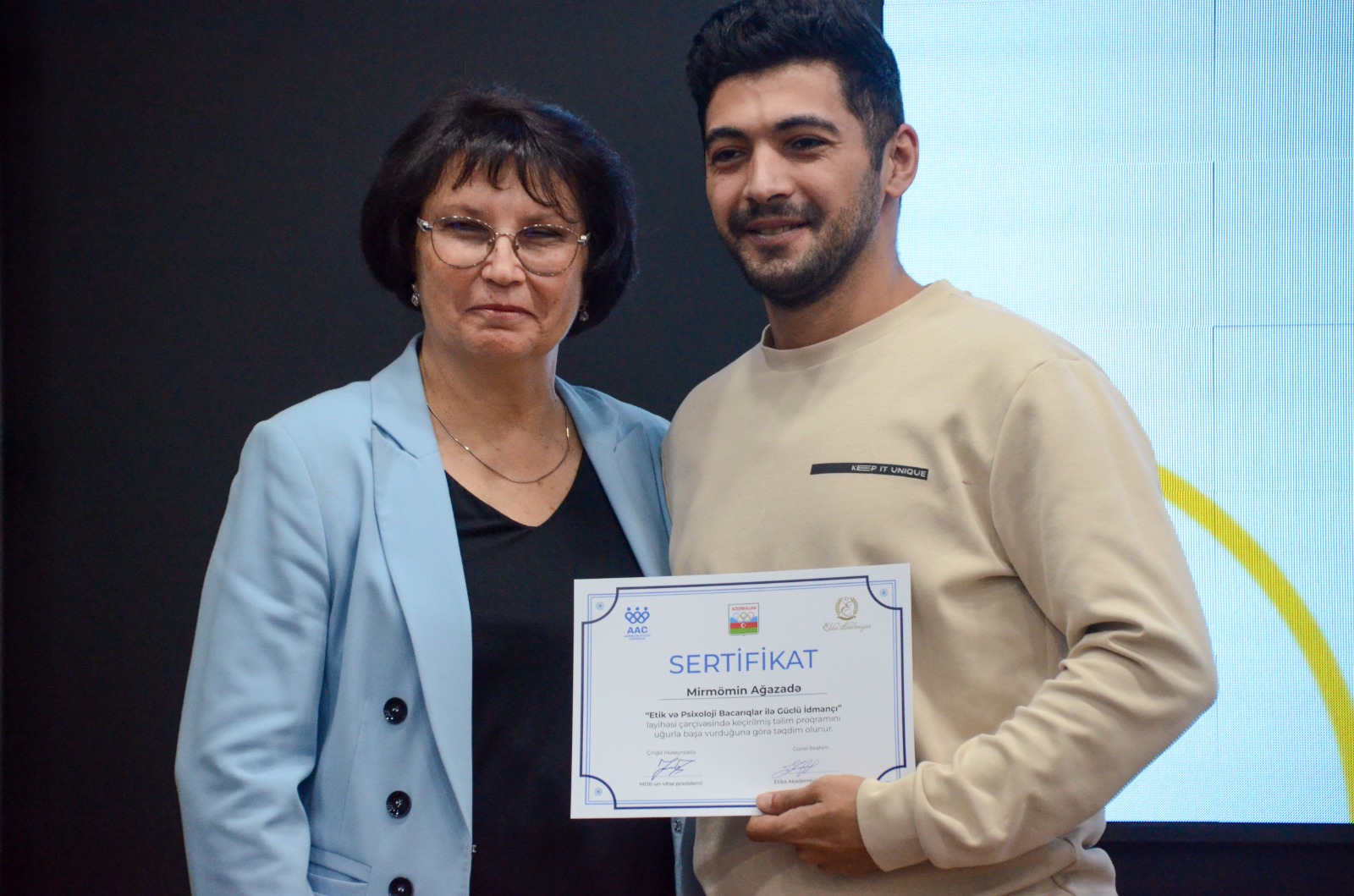 MOK-da &ldquo;Etik və psixoloji bacarıqlara güclü idmançı&rdquo; layihəsinin təltifetmə mərasimi keçirilib