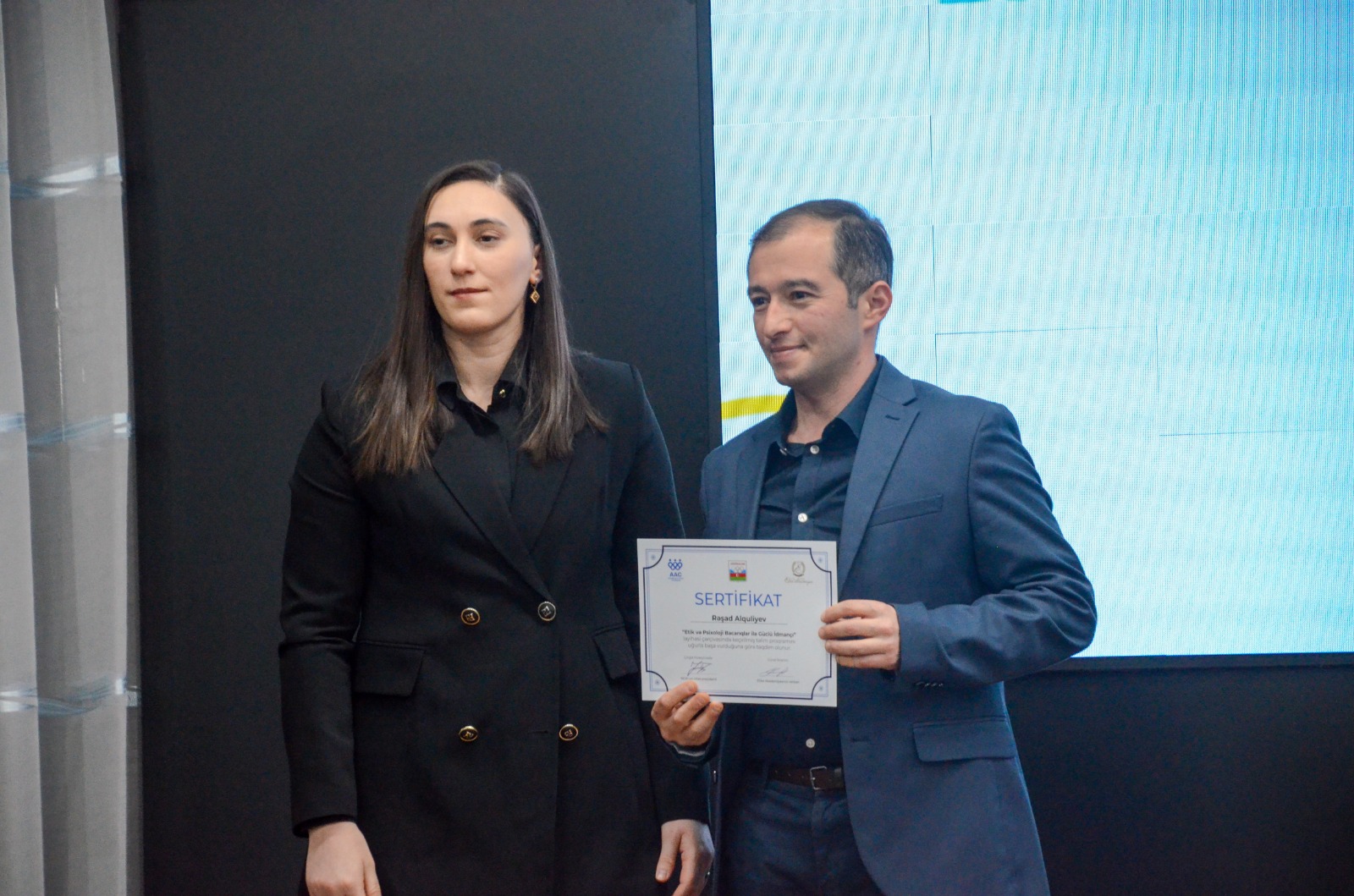 MOK-da &ldquo;Etik və psixoloji bacarıqlara güclü idmançı&rdquo; layihəsinin təltifetmə mərasimi keçirilib