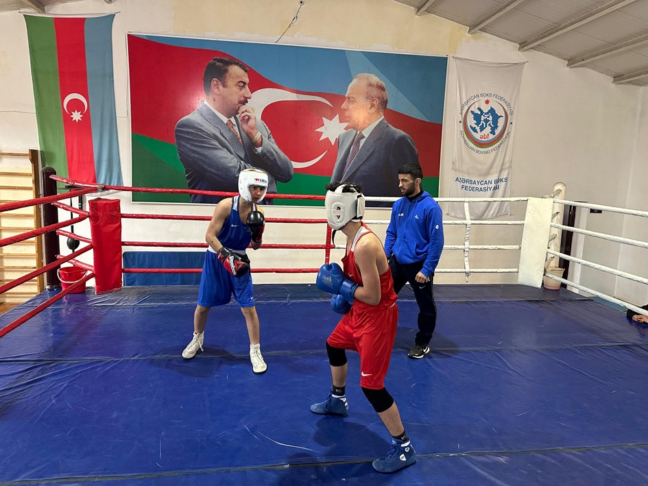Yeniyetmə boksçular Masallıda bir araya gəliblər