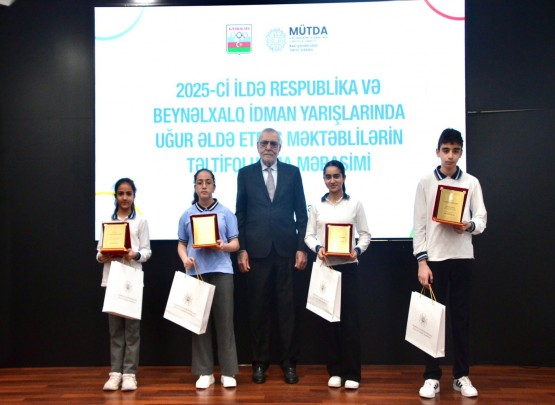 İdman sahəsində uğur qazanan məktəblilər Milli Olimpiya Komitəsində təltif olundu