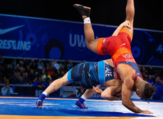 Bu gün daha beş güləşçimiz mübarizəyə başlayır