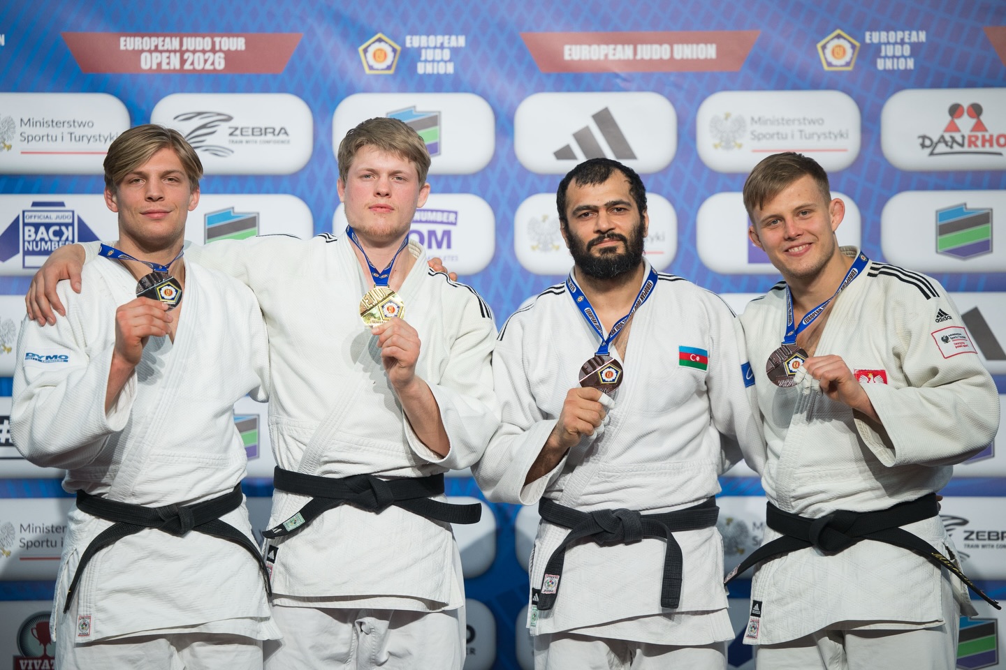 Avropa açıq turniri üç medalla yadda qaldı