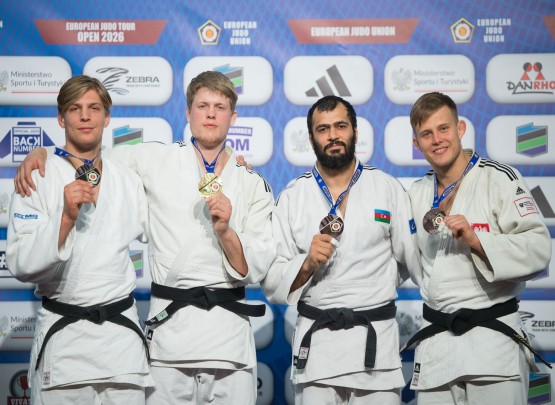 Avropa açıq turniri üç medalla yadda qaldı