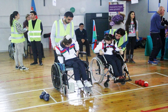Paralimpiyaçı uşaqlar Sumqayıtda yarışıblar