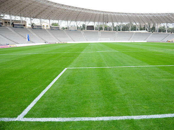Respublika stadionunun ot örtüyü dəyişdirilir