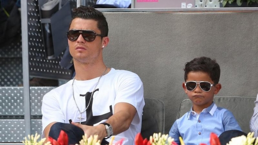 Ronaldo qadağa qoyub