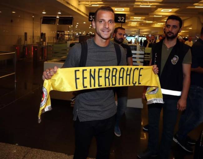 Roberto Soldado “Fənərbaxça”da - VİDEO