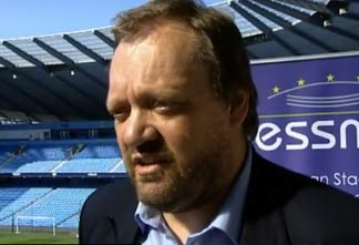 UEFA-dan stüardlara yeni tapşırıq - VİDEO