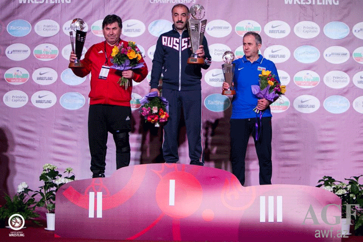 Sərbəst güləş komandamız Avropa çempionatının bürünc medalını qazanıb