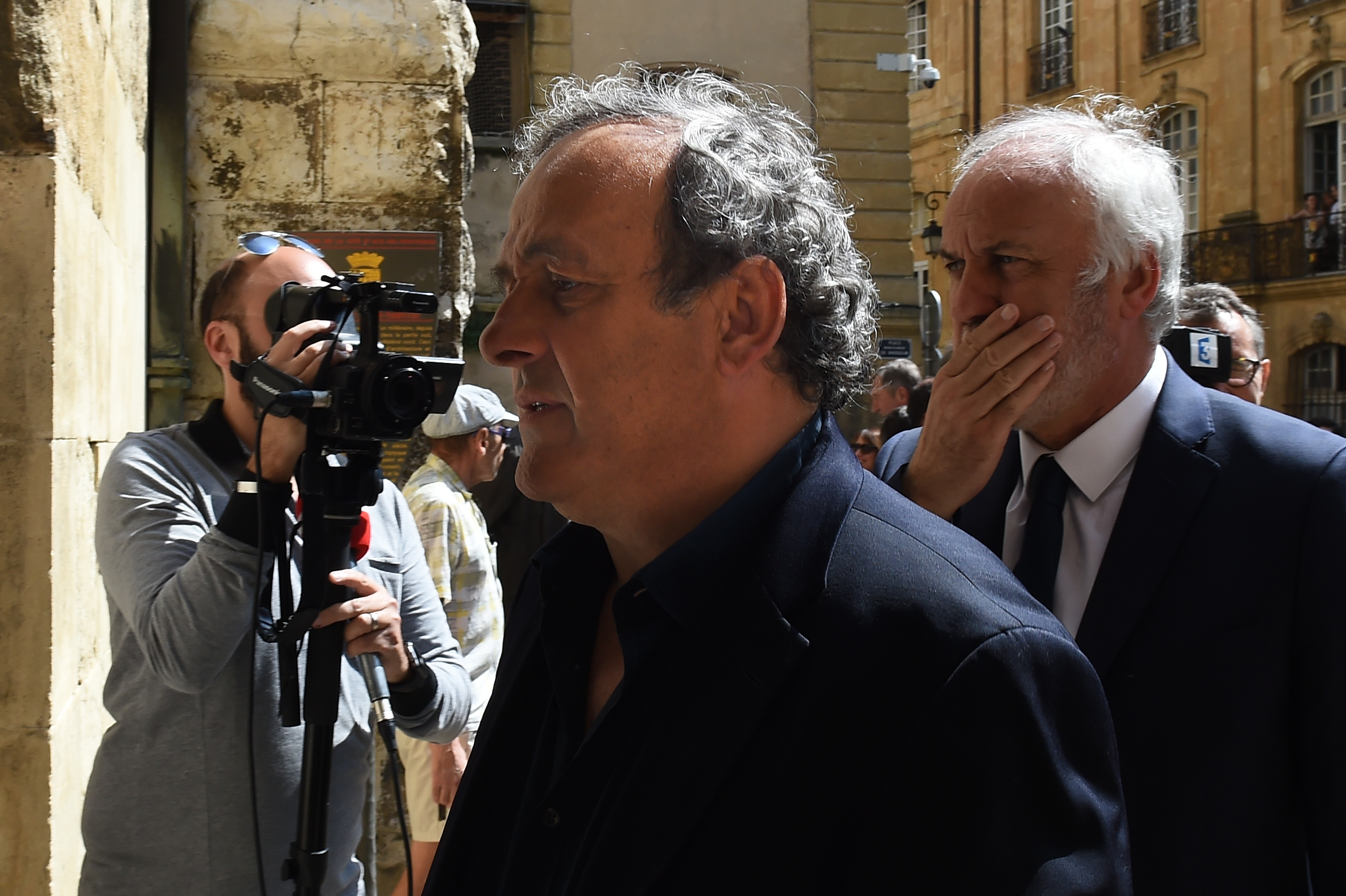 Mişel Platini polis nəzarətində